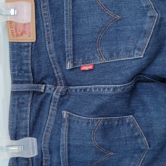 Jeans - Picture 3 of 4